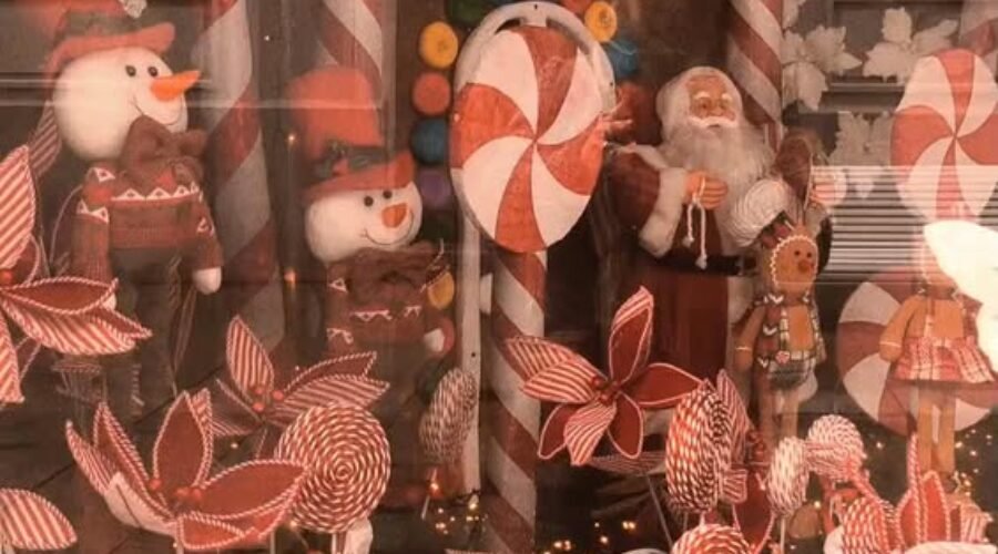 ¡Boas, xente! ¡A ver ese ánimo, que xa cheira a turrón! 🎄⚓️ ¿Aínda estades aí durmidos? Pois espertade, que no Centro C…