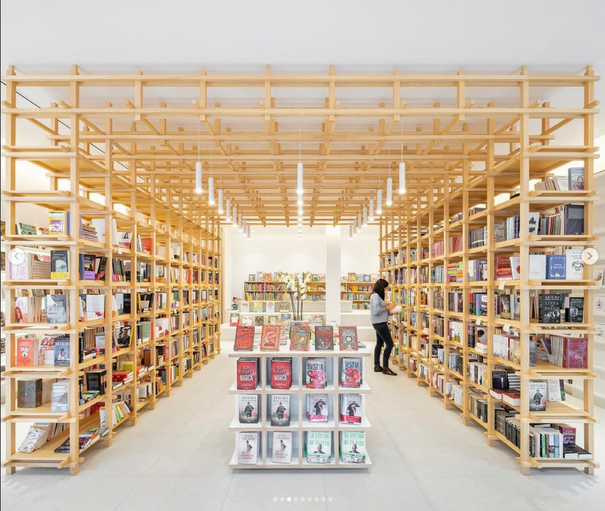 Central Librera Ferrol Librería — imaxe 5